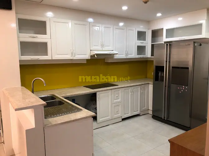 Bán Gấp Căn Góc Hùng Vương Plaza Q5 - 126m² (3PN, 3WC) - Sổ Hồng Riêng
