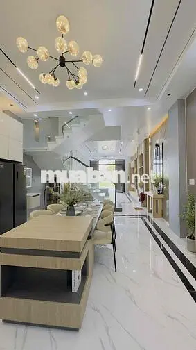 Bán Nhà xây mới 1 trệt 2 lầu , thiết kế hiện đại , gần bến xe Cần Thơ