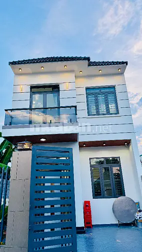Bán biệt thự mini 6x21 đẹp xinh ngay Đặng Thúc Vịnh Hóc Môn