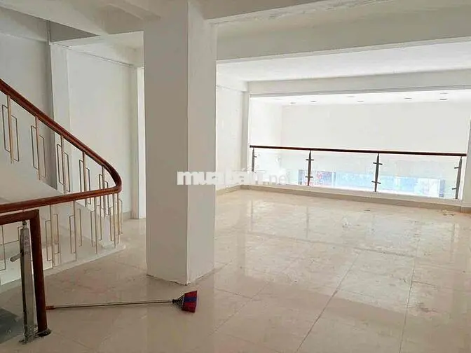 Bán Căn Nhà Mặt Tiền Quang Trung Lộc Thọ Nha Trang Ngang 5,2m Sổ Riêng