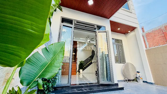 Bán biệt thự mini 6x21 đẹp xinh ngay Đặng Thúc Vịnh Hóc Môn
