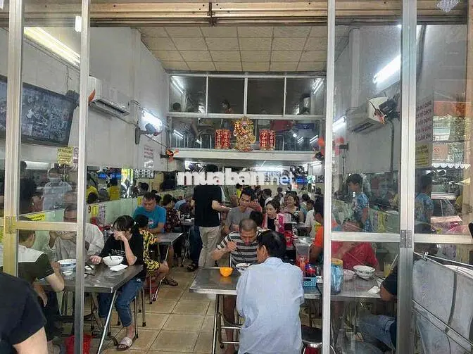 TUYỂN NV PHỤC VỤ - nam - nữ