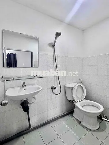 Căn hộ full nội thất cực rộng có ban công giá rẻ Tô Hiến Thành quận 10