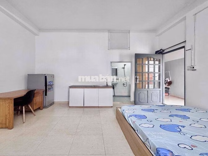 Căn hộ full nội thất cực rộng có ban công giá rẻ Tô Hiến Thành quận 10
