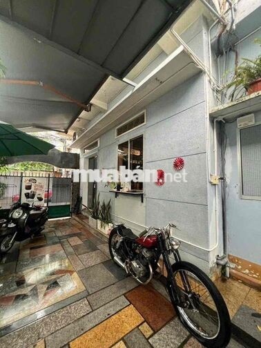 Bán Nhà Mặt Tiền Bạch Đằng Tân Lập Nha Trang Ngang 8,3m