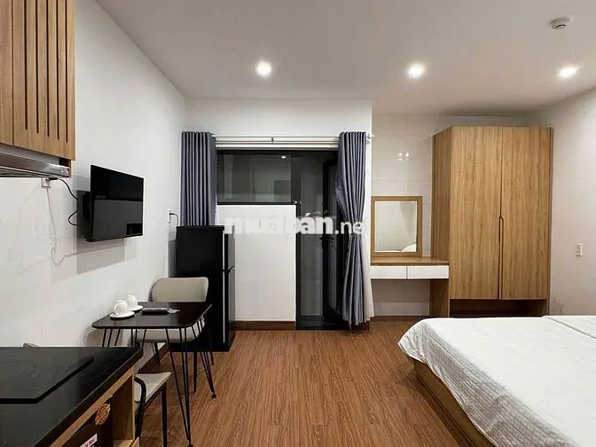 Căn hộ studio sát biển Mỹ Khê, có máy giặt riêng, giá cực tốt