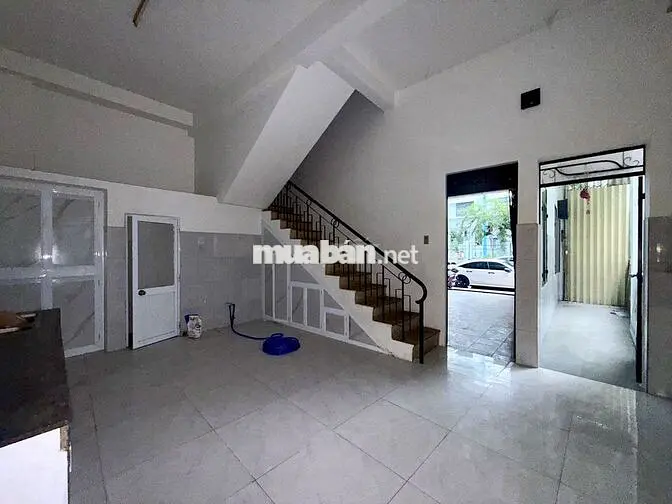 🏡 CHO THUÊ NHÀ KINH DOANH 3 PHÒNG, GÓC 2 MẶT TIỀN GẦN BIỂN – LỘC THỌ