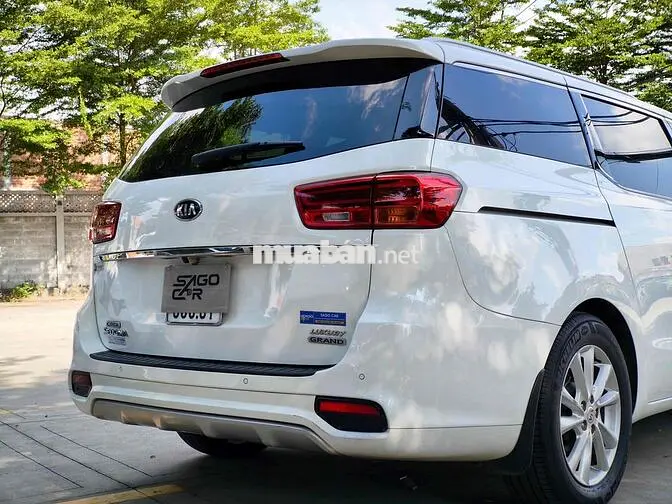 Kia Sedona 2020 Dầu Trắng 7 chỗ Tự động