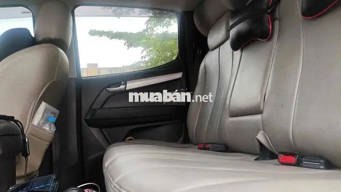 Isuzu D-Max Đỏ Số sàn 5 chỗ