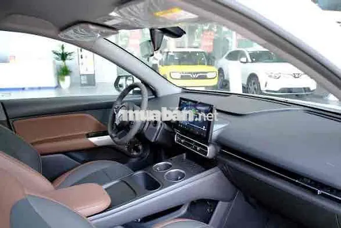 VinFast VF MPV 7 Trắng Xe ô tô điện