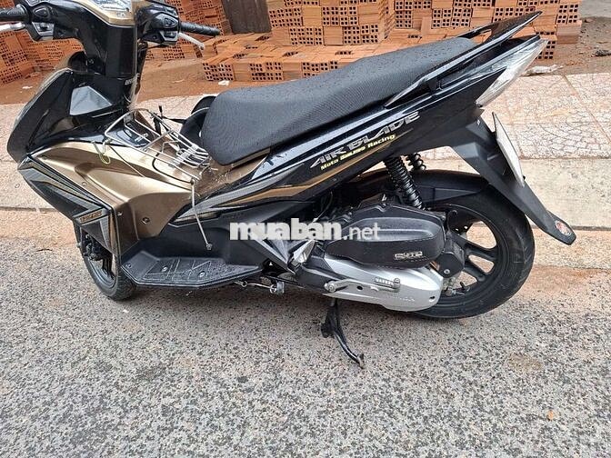 Honda Air Blade 125 Nâu đen