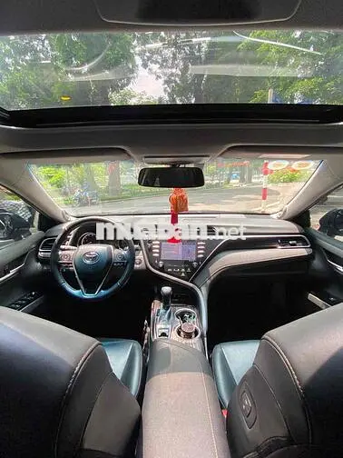 Toyota Camry 2.5Q Đen 123.864 km