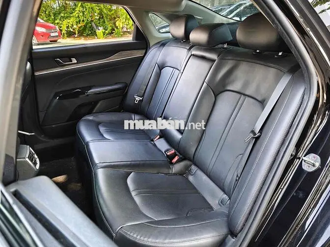 Kia K5 Luxury Đen 38.000km