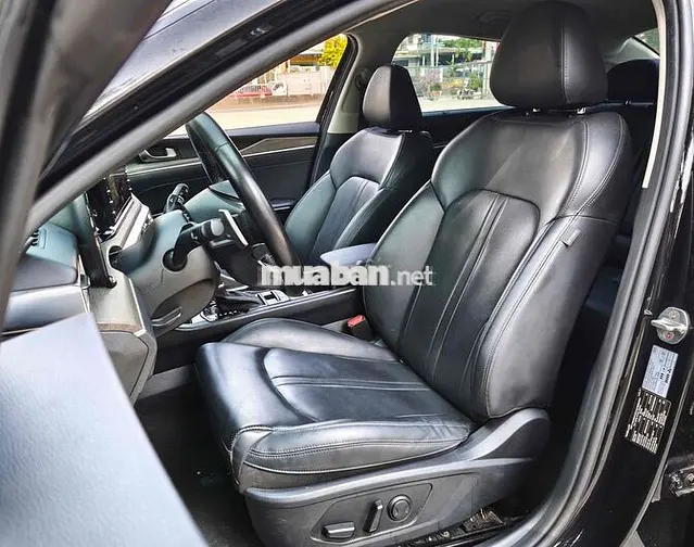 Kia K5 Luxury Đen 38.000km