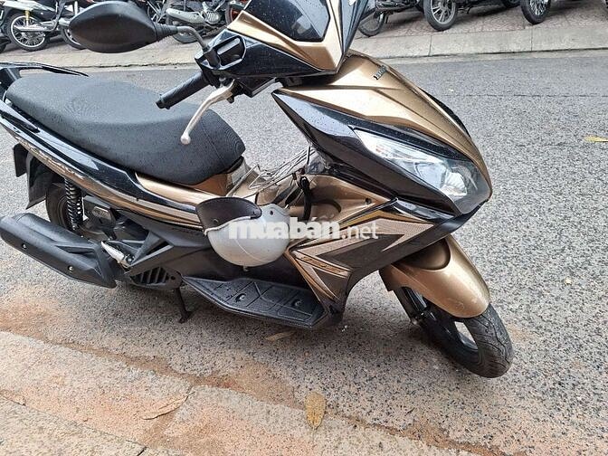 Honda Air Blade 125 Nâu đen