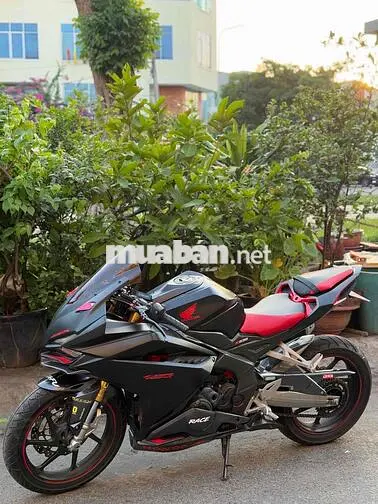 Honda CBR250RR 2020 Đen 10000km, zin đẹp 9 chủ