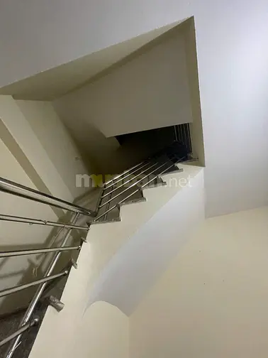 Cho thuê nhà ngõ 127 Văn Cao, Liễu Giai, Ba Đình, Hà Nội