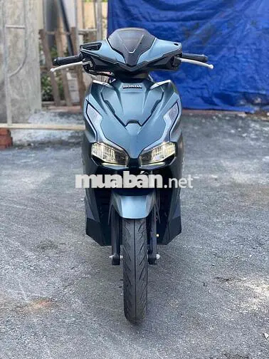 Honda Air Blade 160cc Xám vàng 8015 km