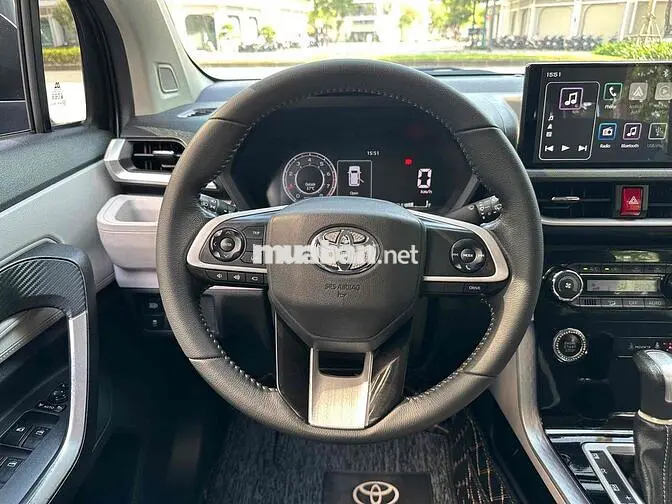 Toyota Veloz 2022 màu Đen Top