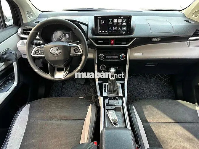 Toyota Veloz 2022 màu Đen Top