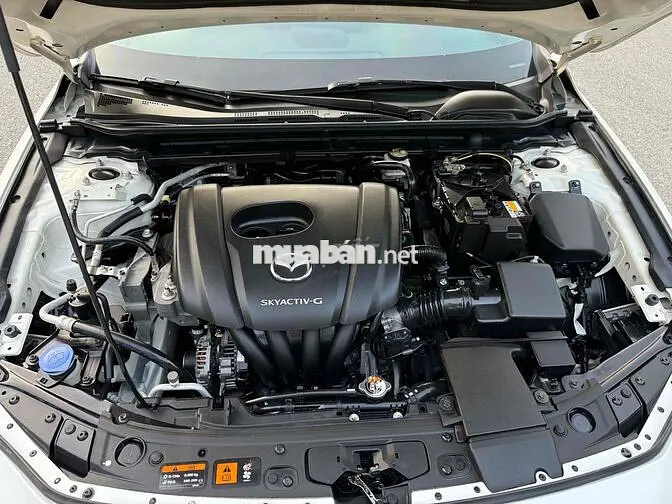 Mazda Mazda 3 Luxury 2020 Trắng 69000 km