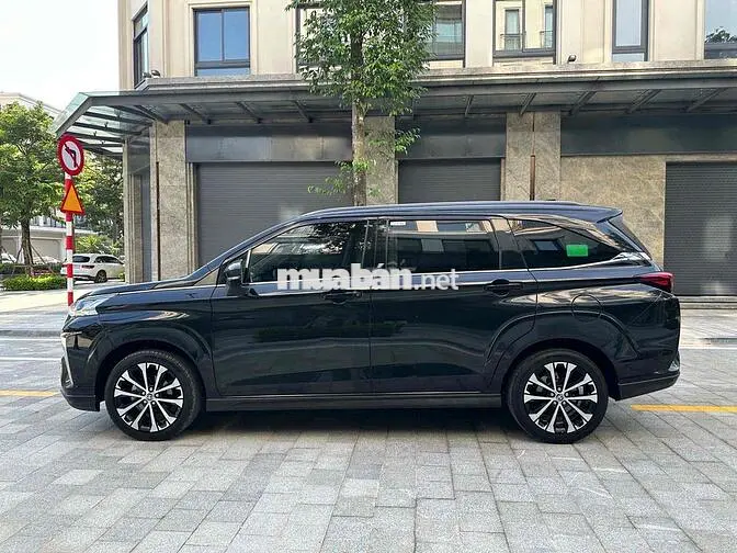 Toyota Veloz 2022 màu Đen Top