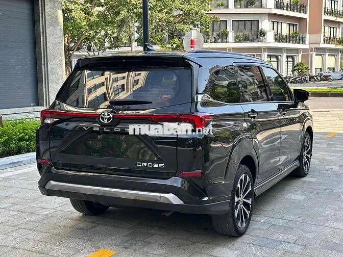 Toyota Veloz 2022 màu Đen Top