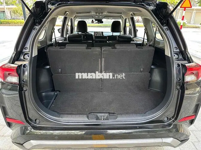 Toyota Veloz 2022 màu Đen Top