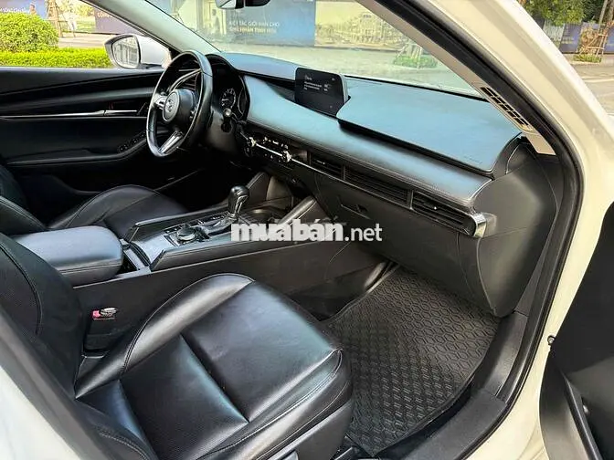 Mazda Mazda 3 Luxury 2020 Trắng 69000 km