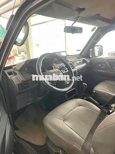 Mitsubishi Pajero V6 3000 Xám 5 chỗ