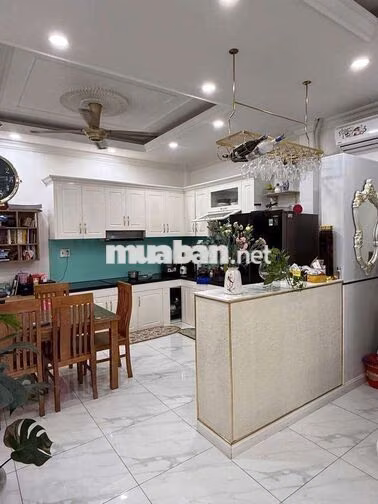 BÁN NHÀ NGAY CHỢ TRẦN VĂN ƠN, TÂN PHÚ - HXH THÔNG - 2 TẦNG - GIÁ 5,9TỶ