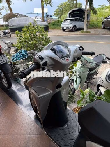 Honda Vision 2026 Bạc Vài trăm km