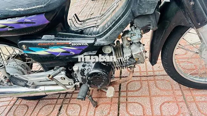 Dream lùn 50cc bstp đã lên 110 lốp mới sườn ko muc