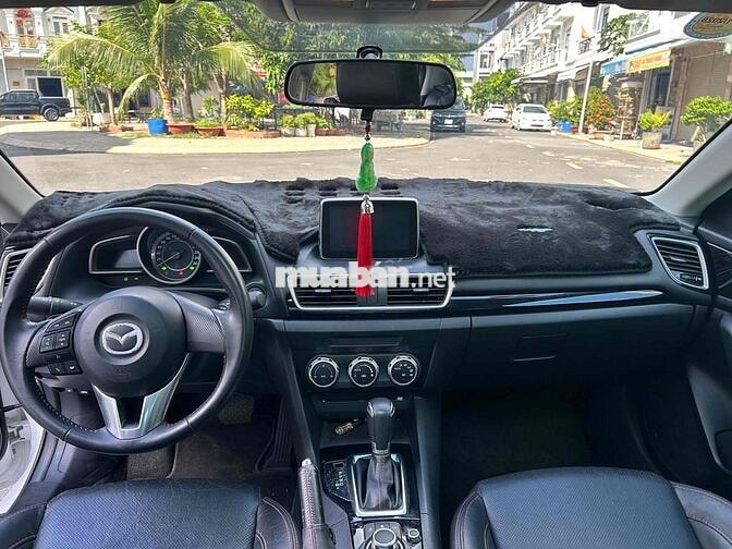 Mazda Mazda 3 2016 Trắng Số tự động 73.000 km