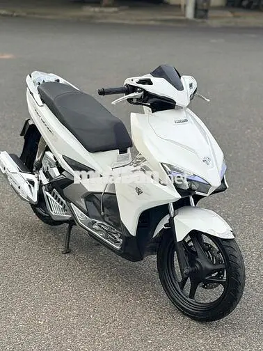 Honda Air Blade Trắng nguyên rin biễn 43