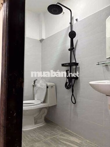 CHDV ngay Gigamall Phạm Văn Đồng