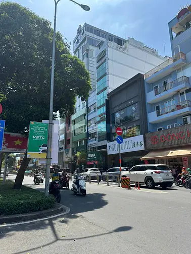 Bán nhà Mặt tiền Hai Bà Trưng (đối diện công viên Lê Văn Tám)
