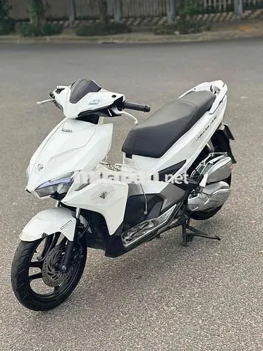 Honda Air Blade Trắng nguyên rin biễn 43