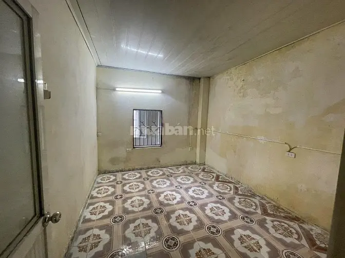  Nhà riêng ngõ 190 hoàng mai dt60m2x2t giá 8tr 