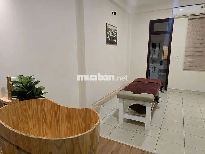 Sang nhượng NNC đã cải tạo thành spa mới 99%