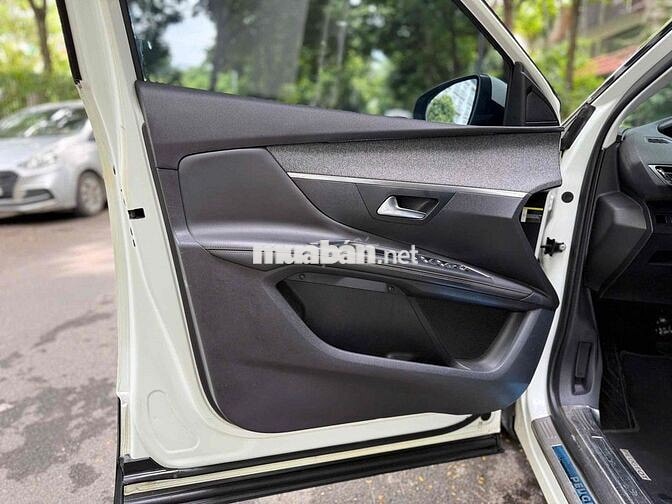 Peugeot 3008 1.6AT 2017 Trắng
