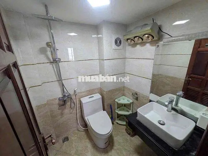 CHO THUÊ NHÀ NGUYÊN CĂN TẠI NGỌC THỤY 3PN- Ô TÔ ĐỖ GẦN NỘI THẤT ĐẦY ĐỦ