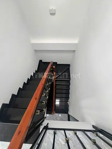 Bán nhà 2MT 59A 3 Tháng 2 ngay Hà Đô. DT 4x12m, 5 tầng