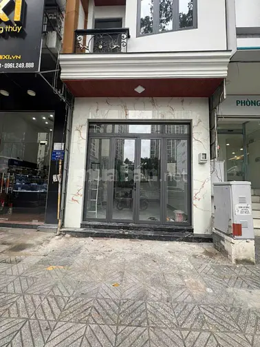 Bán nhà 2MT 59A 3 Tháng 2 ngay Hà Đô. DT 4x12m, 5 tầng