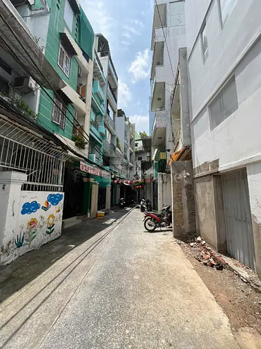 Nhà mới hẻm ba gác gần HXH Lý Thái Tổ_4,8mx6,6m.T+3L BTCT.Giá 4.95 tỷ