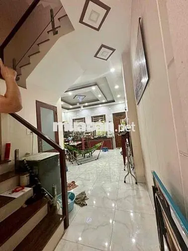 Cho Thuê Nhà Mặt Tiền Nguyễn Thị Sáu DT 5,5x38 1Trệt 2Lầu