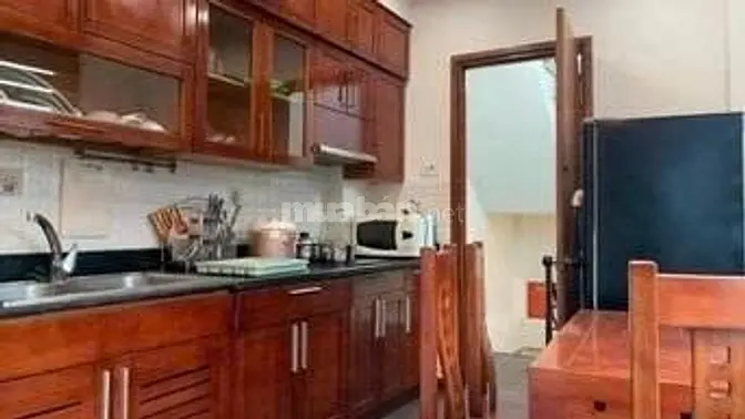 BÁN TÒA NHÀ 10 TẦNG MẶT PHỐ 71 HÀNG THAN- DT 90m2, thang máy thang bộ