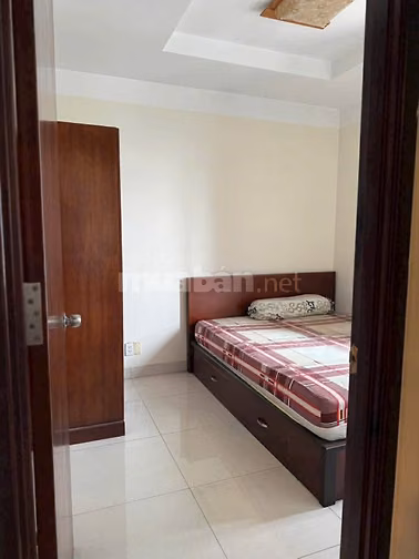 Cho thuê chung cư Đặng Văn Ngữ, Phú Nhuận - 80m2, 2PN giá 14tr/tháng