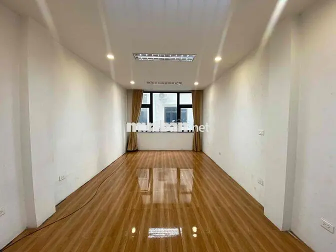 Chính chủ cho thuê VP  70m² ngã tư Artemis Trường Chinh