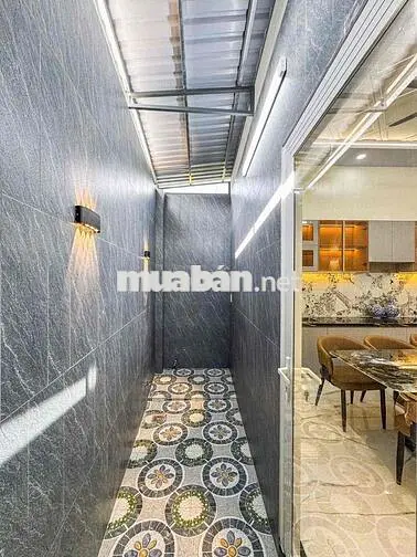 Bán Nhà Xây Mới 03 Phòng ngủ , 01 phòng thờ , nội thất rất cao cấp